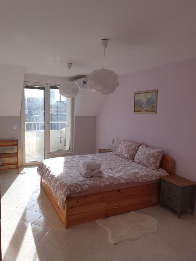 Malavi Square top center apartment Ruse Esterno foto